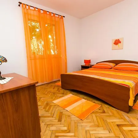 Ivana Appartement *